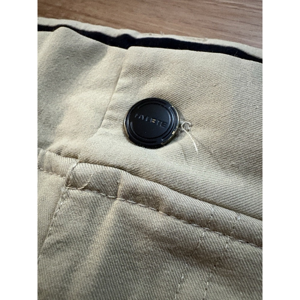 Hylete Chino Pants Mens 32x32 Khaki Beige Golf Performance Wicking Slacks‎ - Picture 2 of 7